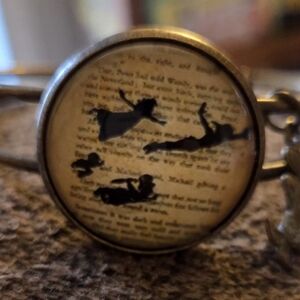 Vintage-Style Peter Pan Silhouette Bangle Bracelet in Antiqued Bronze
